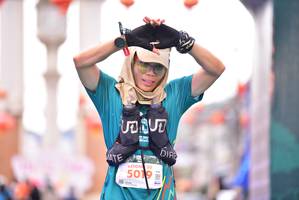 BIB: 5019
                            <button type="button" onclick="openModal(21796512)" class="btn btn-primary btn-sm float-right btn-popup" data-toggle="modal" data-target=".modal-high-quality">
                        <i class="fas fa-shopping-cart"></i> Add to Cart
                    </button>
                                            <button type="button" onclick="isThisMe(21796512, true)" class="btn btn-success btn-sm float-right btn-popup btn-isme hidden" data-toggle="tooltip" data-placement="bottom" title="นี่คือรูปของคุณใช่ไหม คลิกที่นี่เพื่อเอาเข้าอัลบั้ม">
                        <i class="fas fa-plus"></i> Add to album
                    </button>
                    <button type="button" onclick="isThisMe(21796512, false)" class="btn btn-warning btn-sm float-right btn-popup btn-isnotme hidden">
                        <i class="fas fa-ban"></i> Remove from album
                    </button>